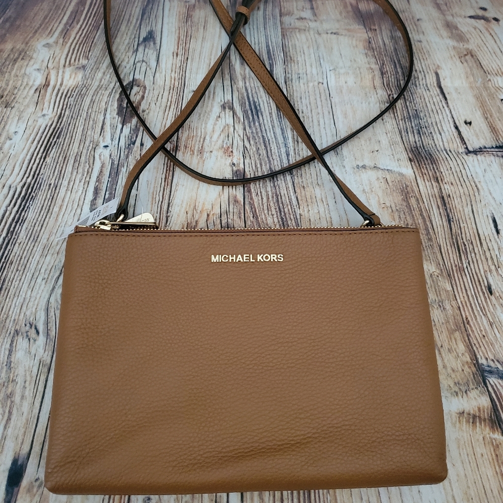 Michael Kors Jet Set Travel DBL Gusset Crossbody - Picture 4 of 14